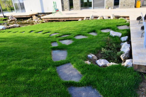 Alee din piatra naturala